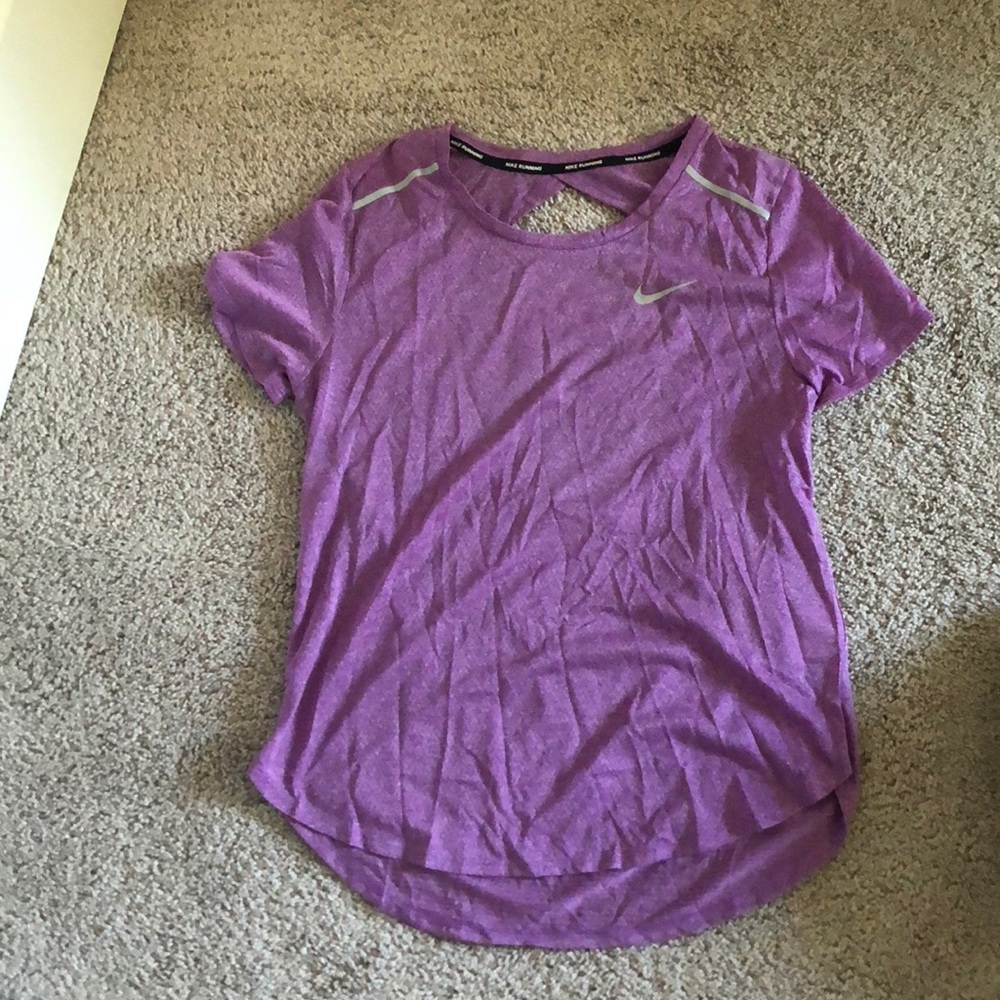Nike workout shirt size small. Light purple